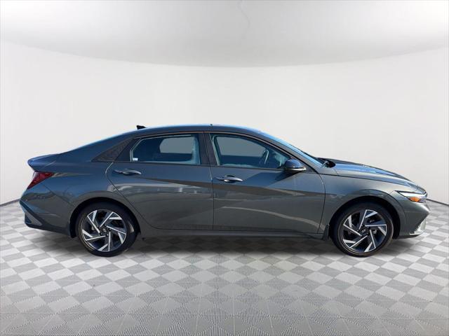 2025 Hyundai Elantra Hybrid SEL Sport