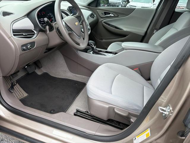 2022 Chevrolet Malibu FWD LS
