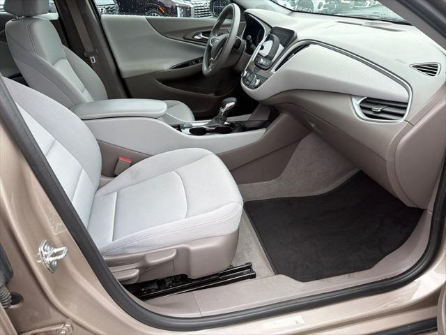 2022 Chevrolet Malibu FWD LS