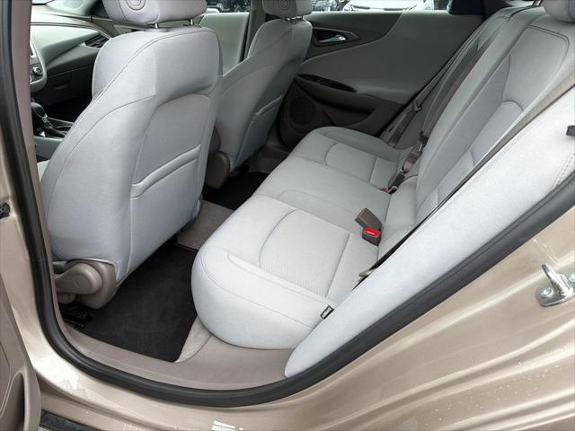2022 Chevrolet Malibu FWD LS