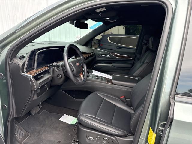 2024 Cadillac Escalade 2WD Luxury