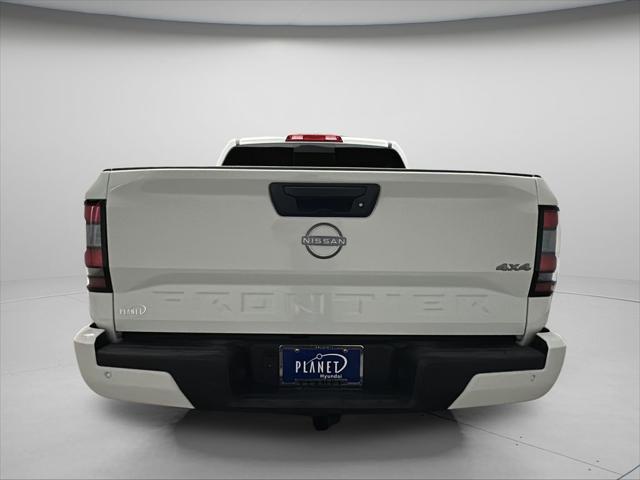 2025 Nissan Frontier Crew Cab SV 4x4