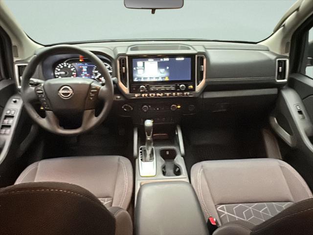 2025 Nissan Frontier Crew Cab SV 4x4
