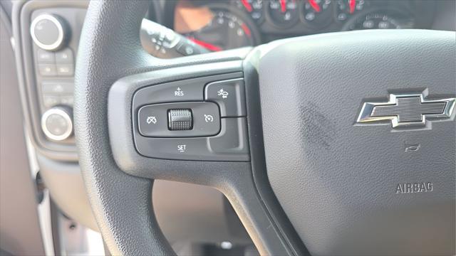 2026 Chevrolet Silverado 1500 4WD Crew Cab Short Bed Custom