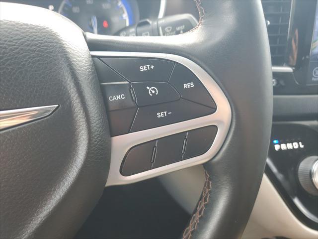2017 Chrysler Pacifica Touring-L Plus