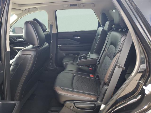 2023 Nissan Pathfinder Platinum 4WD