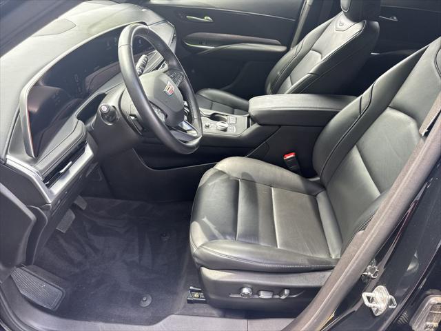 2025 Cadillac XT4 AWD Premium Luxury