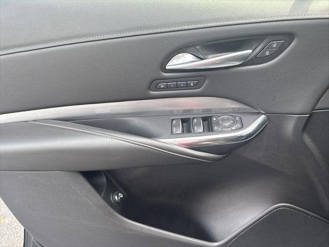 2025 Cadillac XT4 AWD Premium Luxury