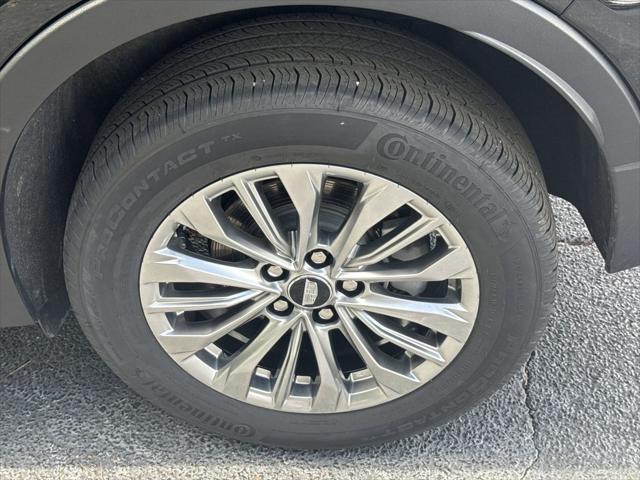 2025 Cadillac XT4 AWD Premium Luxury