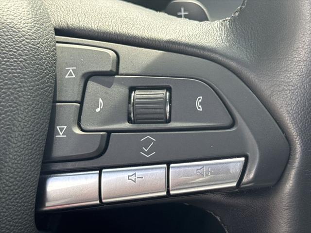 2025 Cadillac XT4 AWD Premium Luxury