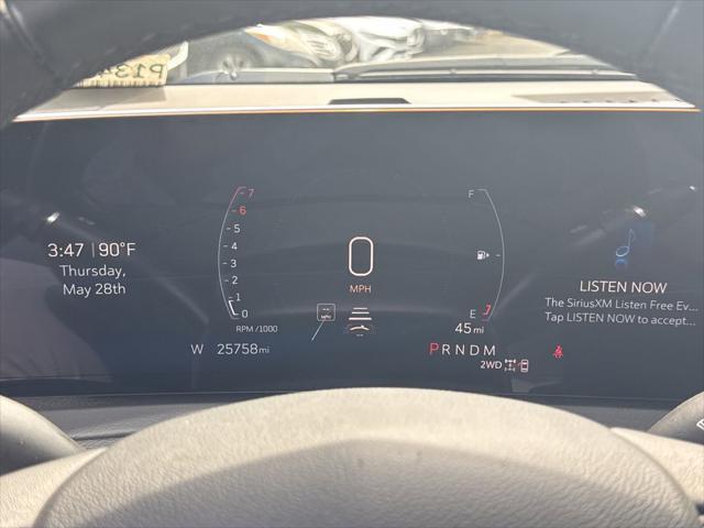 2025 Cadillac XT4 AWD Premium Luxury