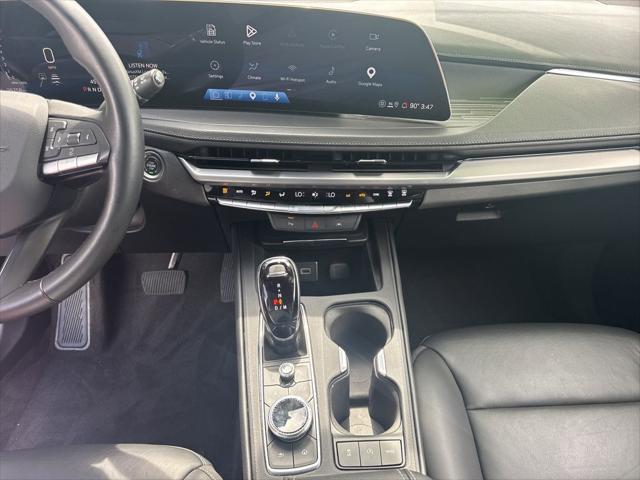 2025 Cadillac XT4 AWD Premium Luxury