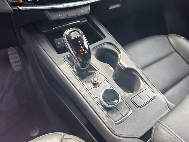 2025 Cadillac XT4 AWD Premium Luxury