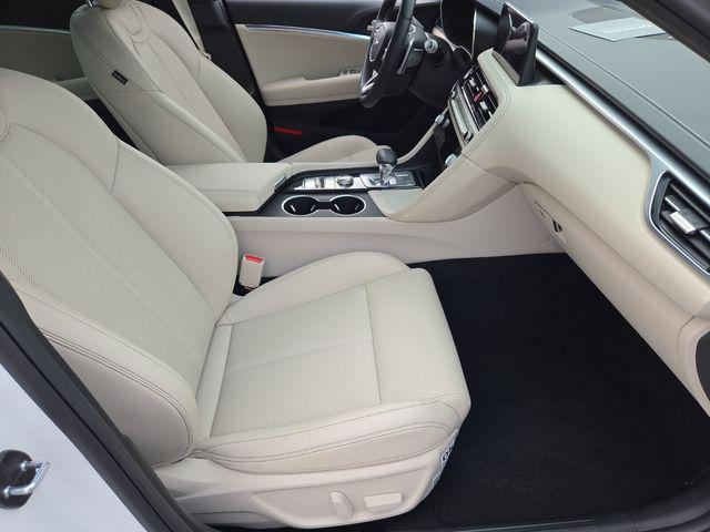 2026 Genesis G70 2.5T RWD