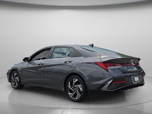 2025 Hyundai Elantra Hybrid Limited