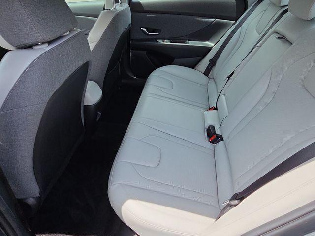 2025 Hyundai Elantra Hybrid Limited