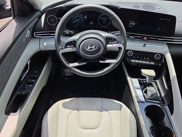 2025 Hyundai Elantra Hybrid Limited