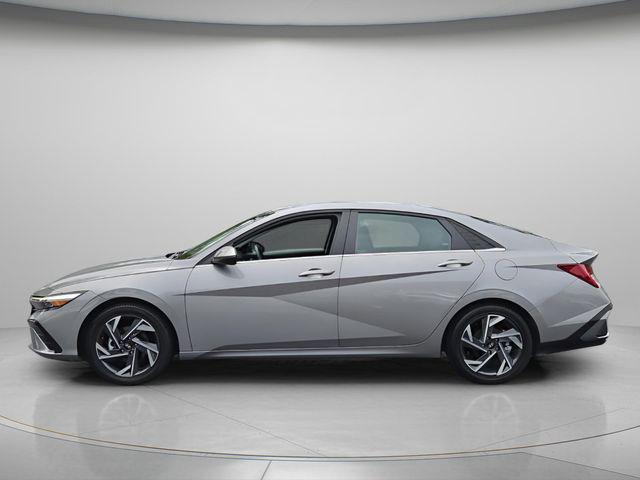 2025 Hyundai Elantra Hybrid Limited