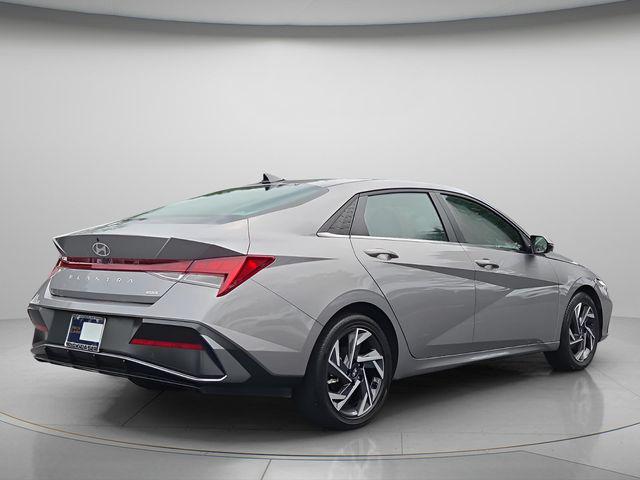 2025 Hyundai Elantra Hybrid Limited