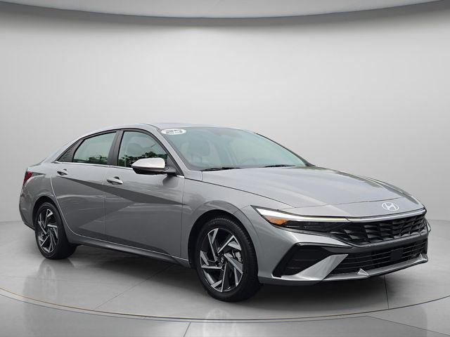 2025 Hyundai Elantra Hybrid Limited