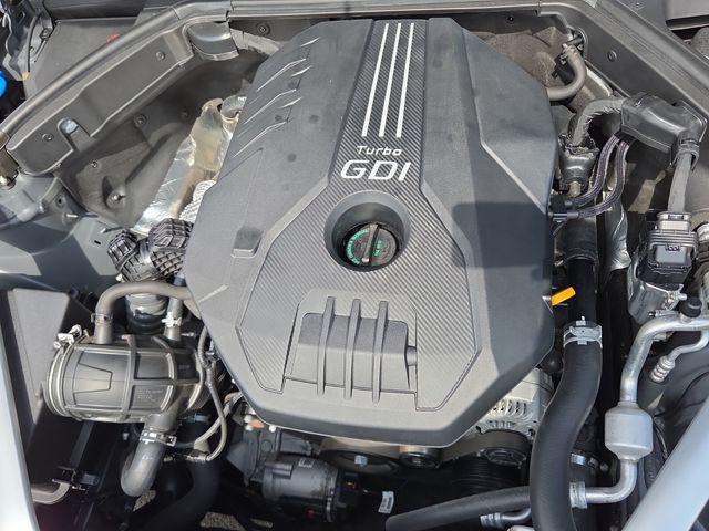 2023 Genesis G70 2.0T RWD