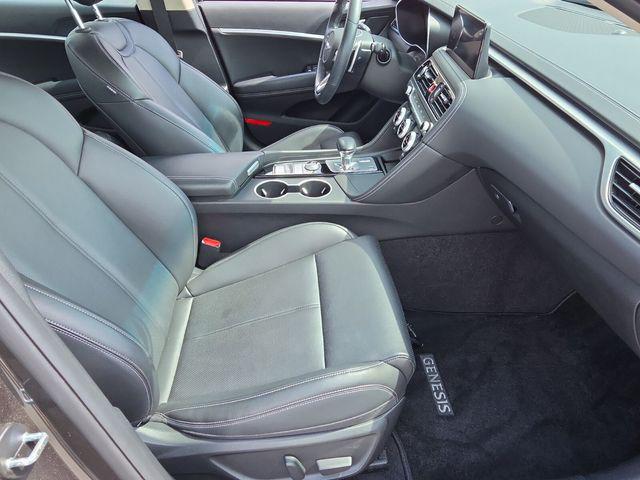 2023 Genesis G70 2.0T RWD