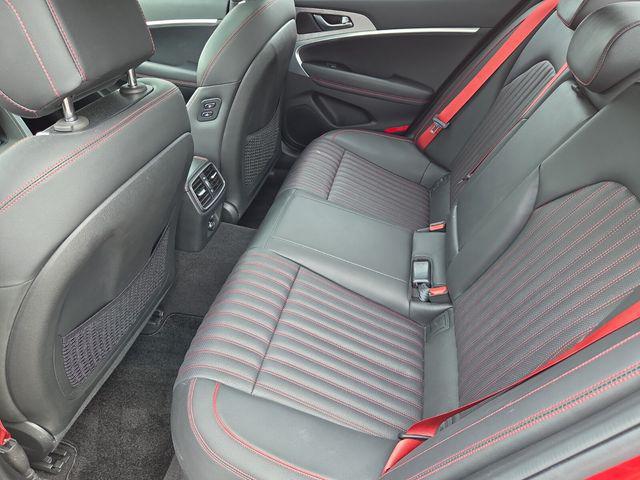 2023 Genesis G70 2.0T RWD