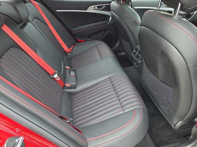 2023 Genesis G70 2.0T RWD