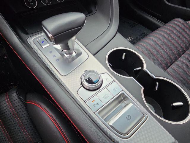 2023 Genesis G70 2.0T RWD