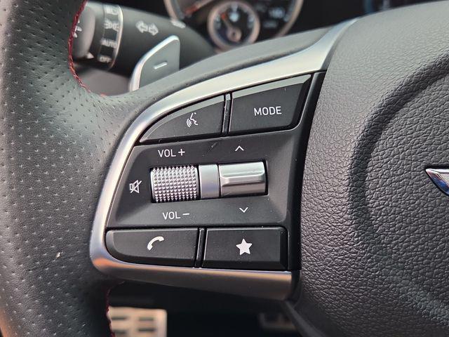 2023 Genesis G70 2.0T RWD