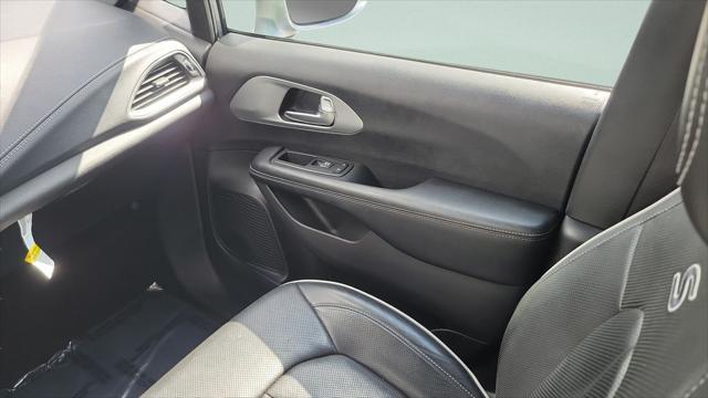 2019 Chrysler Pacifica Hybrid Limited