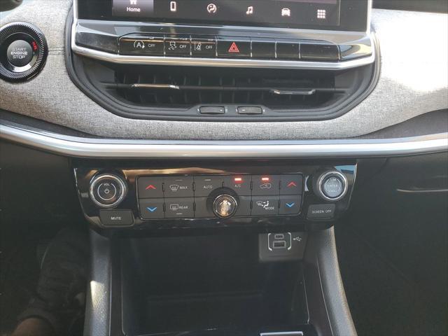 2022 Jeep Compass Latitude FWD