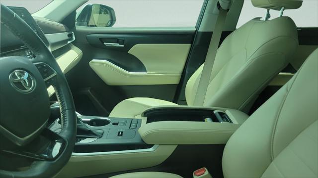2021 Toyota Highlander Hybrid XLE
