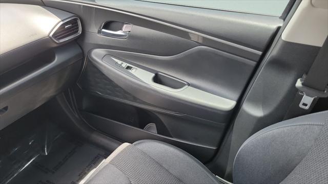 2022 Hyundai Santa Fe SE