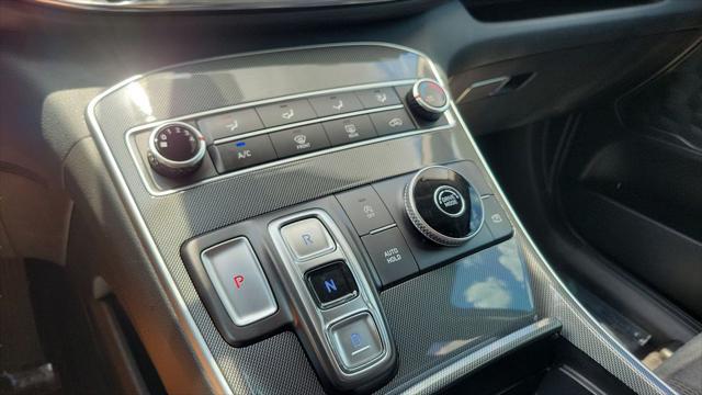 2022 Hyundai Santa Fe SE