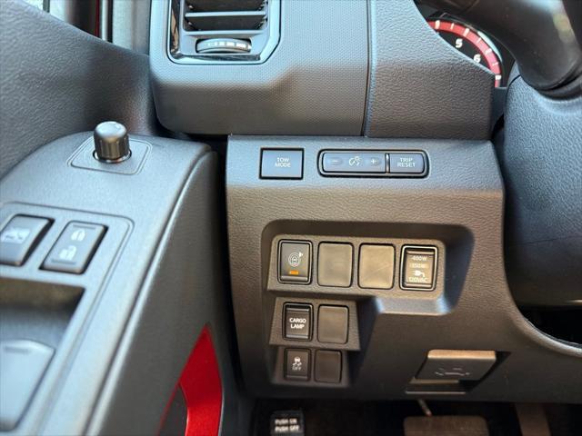 2024 Nissan Frontier Crew Cab PRO-X 4x2