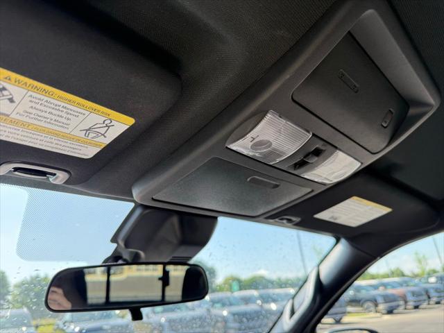2024 Nissan Frontier Crew Cab PRO-X 4x2