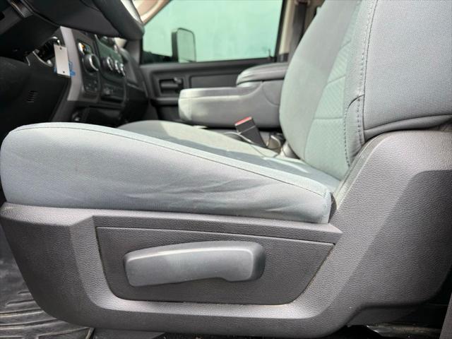 2019 Ram 1500 Classic Tradesman Crew Cab 4x4 5'7" Box