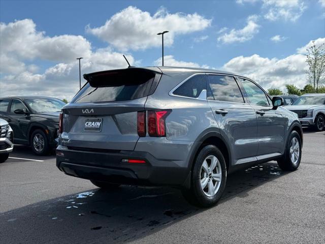 2023 Kia Sorento LX