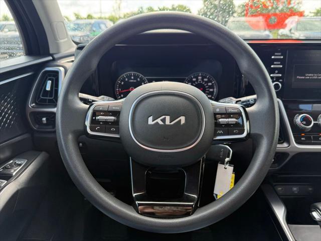 2023 Kia Sorento LX