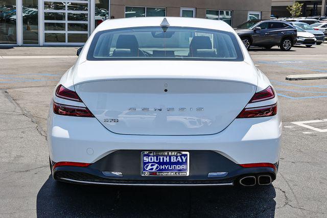 2022 Genesis G70 2.0T RWD