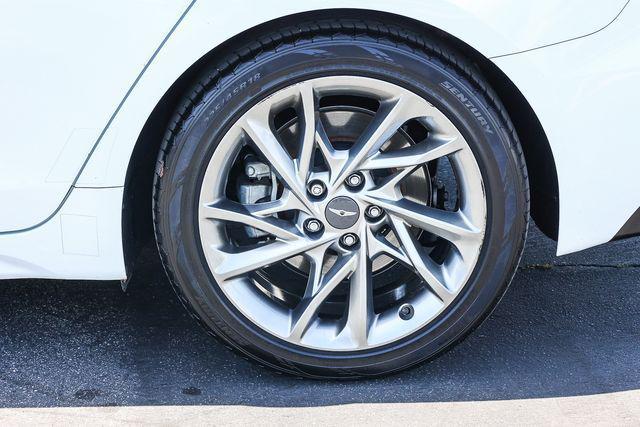 2022 Genesis G70 2.0T RWD