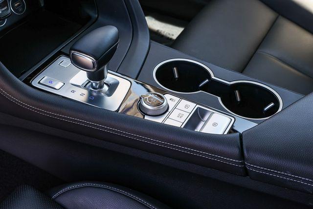 2022 Genesis G70 2.0T RWD