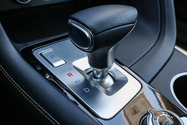 2022 Genesis G70 2.0T RWD