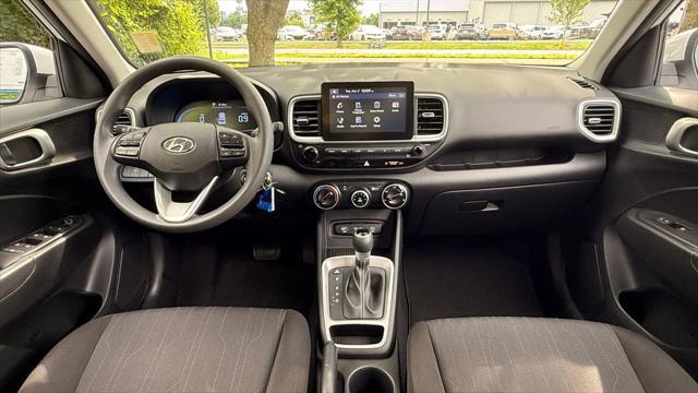 2023 Hyundai Venue SE