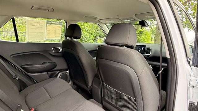 2023 Hyundai Venue SE