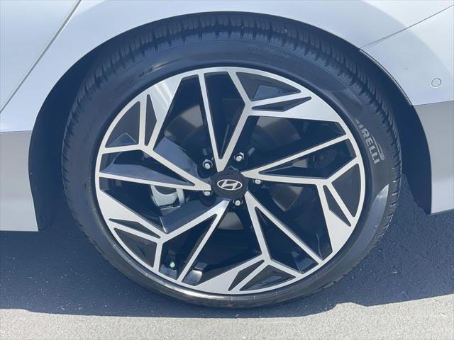 2025 Hyundai IONIQ 6 Limited