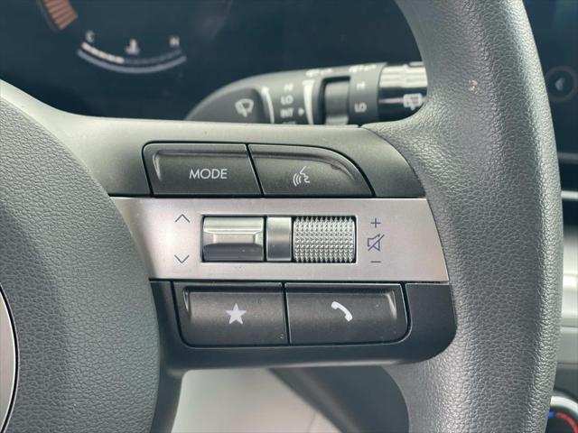 2025 Hyundai Kona SE