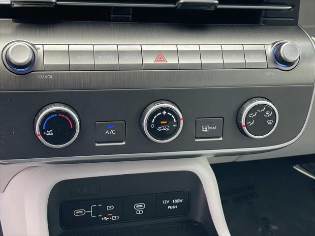 2025 Hyundai Kona SE