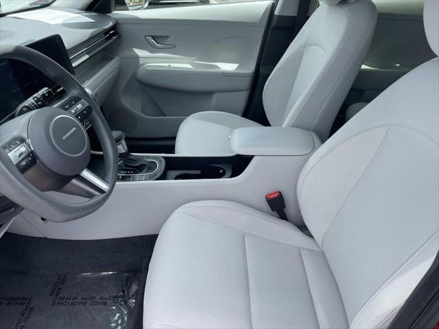 2025 Hyundai Kona SE